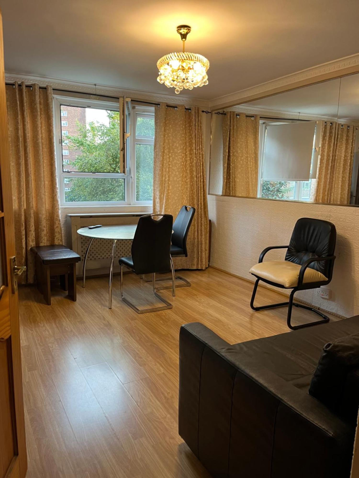 1 Bedroom Flat Close To City With Free Parking Arrangement Londres Exterior foto